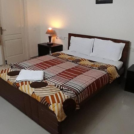 Apartment Home Stay บังกาลอร์ ภายนอก รูปภาพ