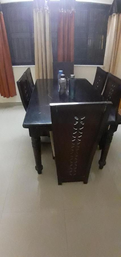 Apartment Home Stay บังกาลอร์ ภายนอก รูปภาพ